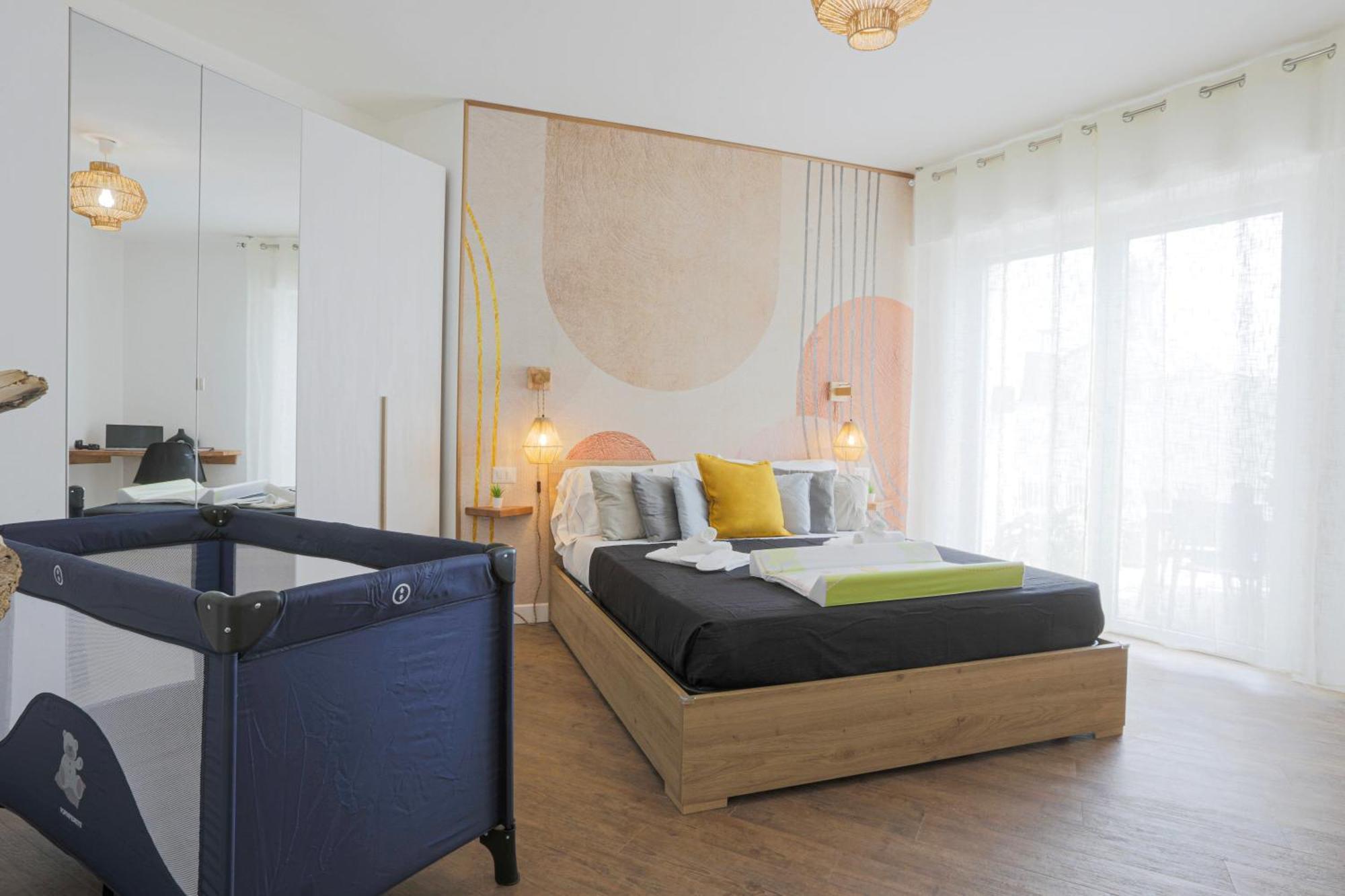 Attico Luxury Con Parcheggio E Terrazza Vista Mozzafiato Apartment Genoa Ruang foto