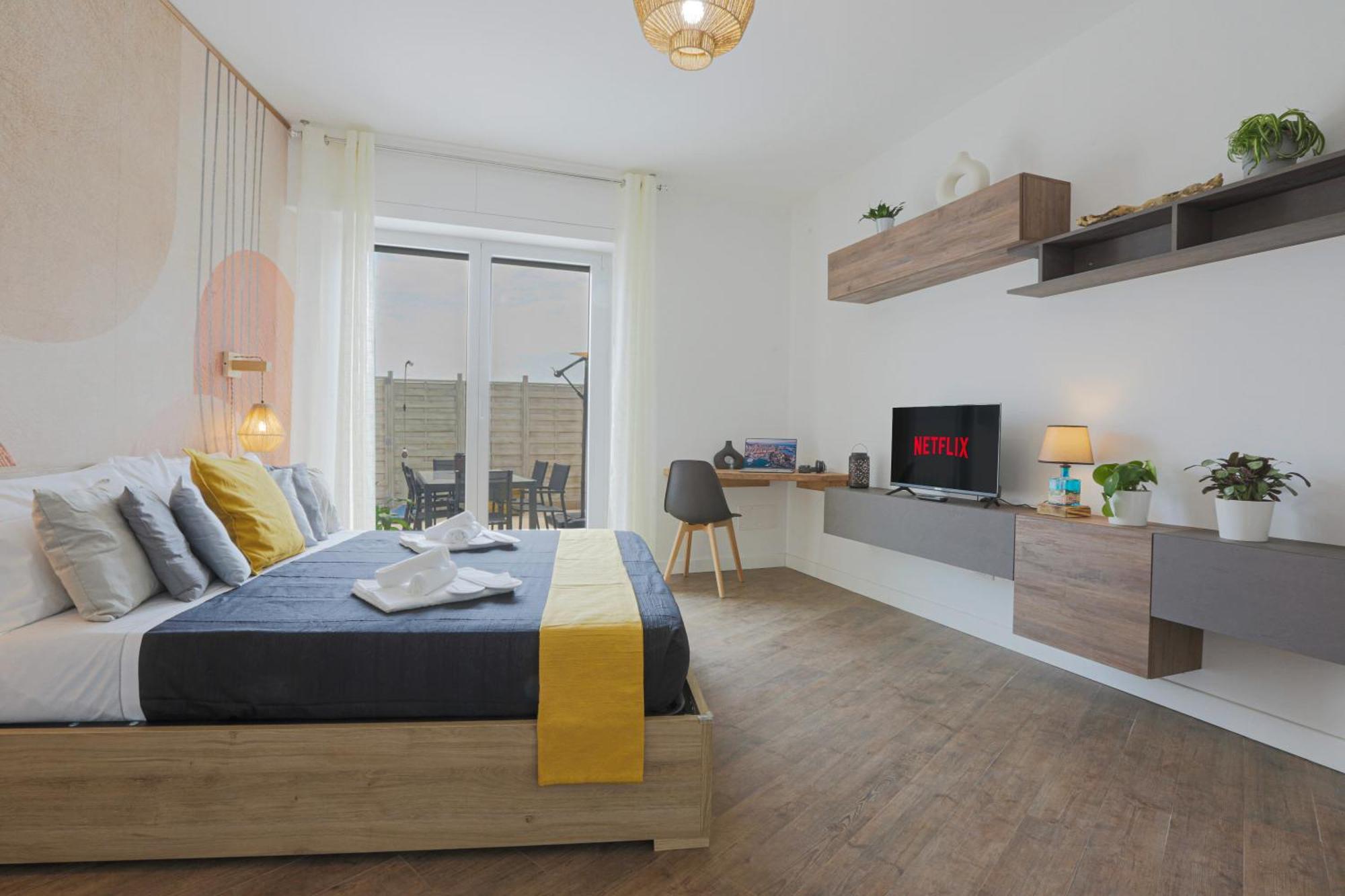 Attico Luxury Con Parcheggio E Terrazza Vista Mozzafiato Apartment Genoa Ruang foto