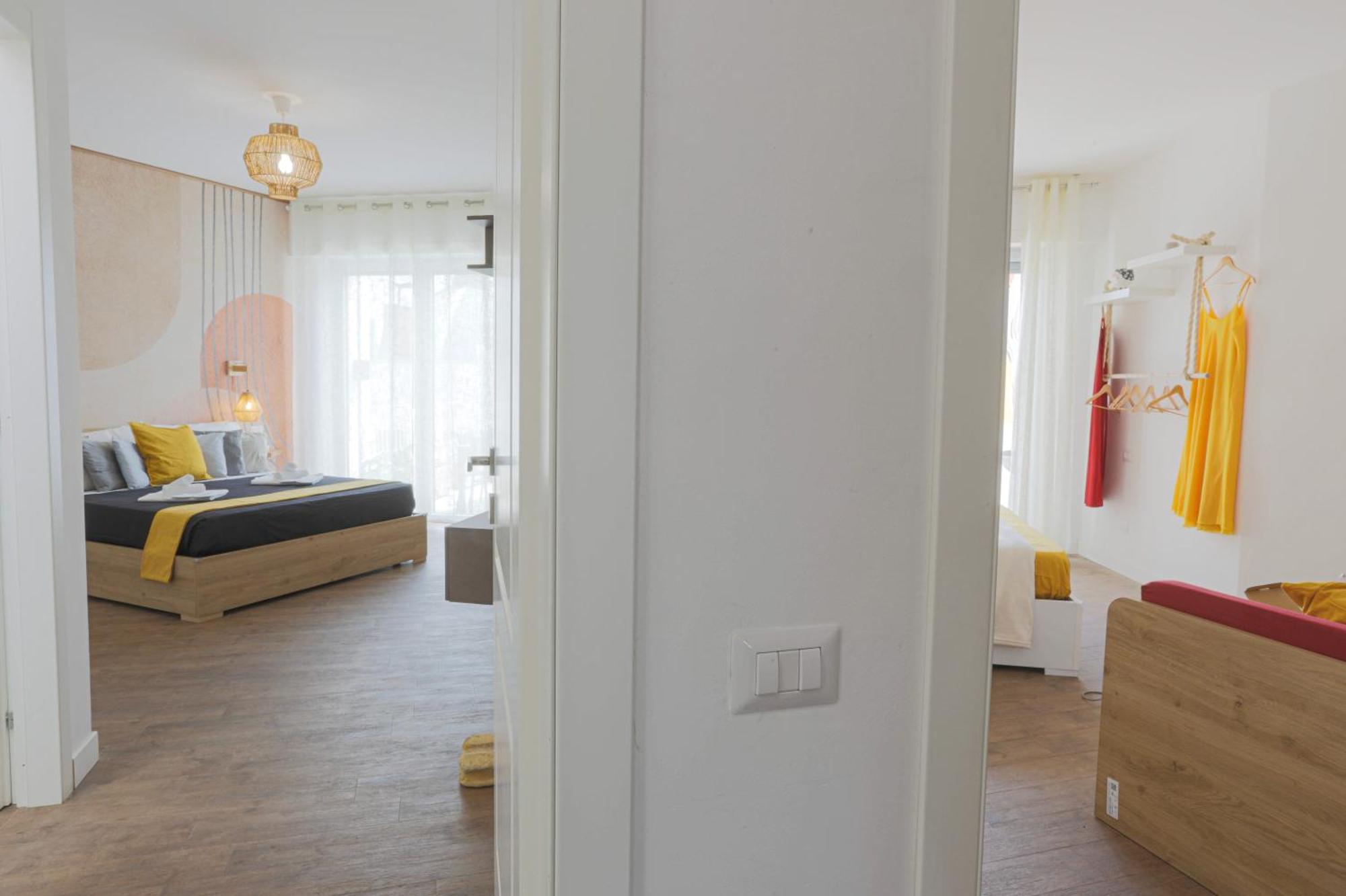 Attico Luxury Con Parcheggio E Terrazza Vista Mozzafiato Apartment Genoa Ruang foto
