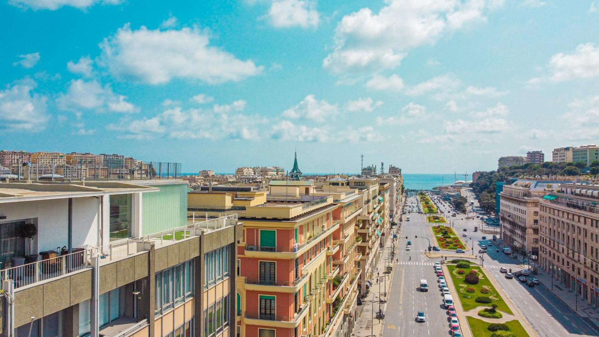Attico Luxury Con Parcheggio E Terrazza Vista Mozzafiato Apartment Genoa Bagian luar foto